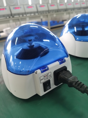 Rotori a bassa velocità leggeri di Centrifuge With Two del modello di Mini Centrifuge Machine WTL-6K Benchtop