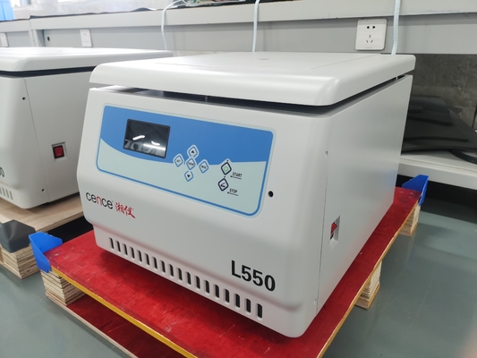 L550 Centrifugatrice a bassa velocità 5500r/min 4x500ml Capacità di separazione del sangue