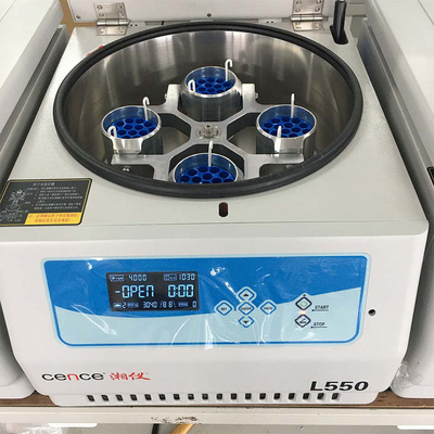 L550 Centrifugatrice a bassa velocità 5500r/min 4x500ml Capacità di separazione del sangue
