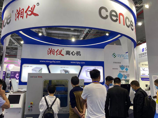 Centrifuga refrigerata ad alta velocità 25000 giri/min con RCF di 50560xg e capacità di 6x100ml per uso in laboratorio